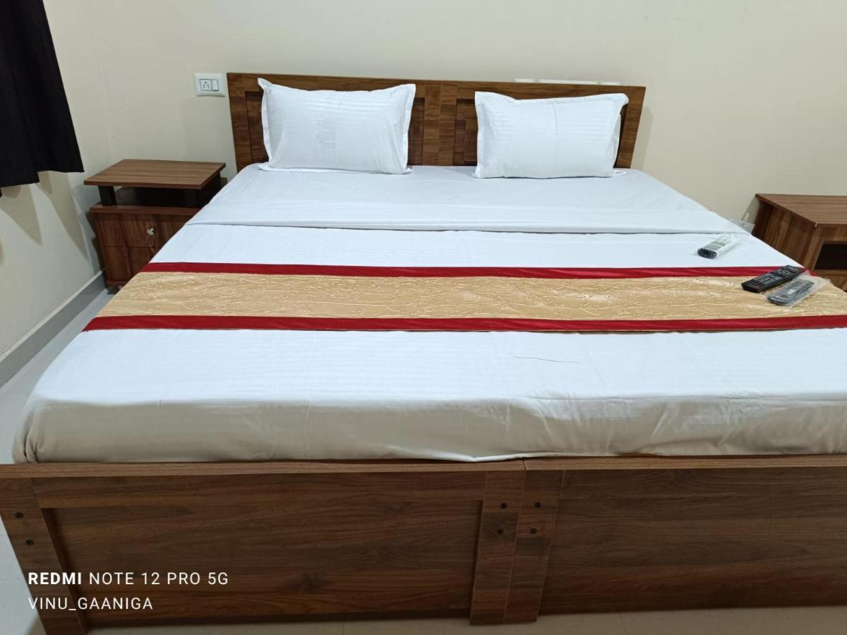 Premier Inn Lodge Mangalore Exterior photo